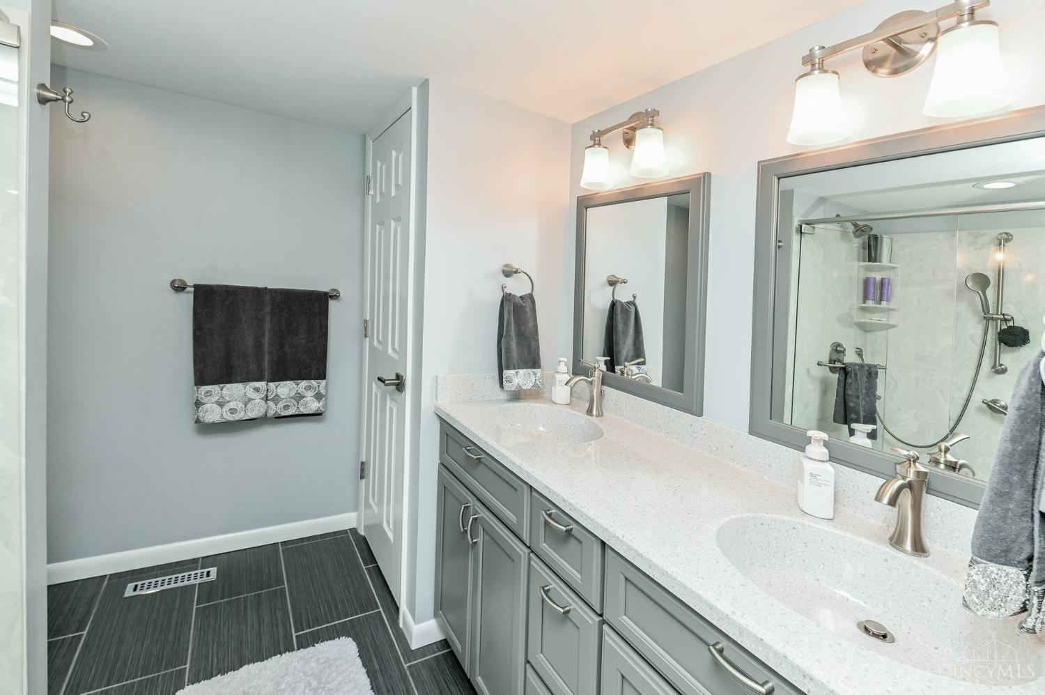 8004 Honeysuckle Lane