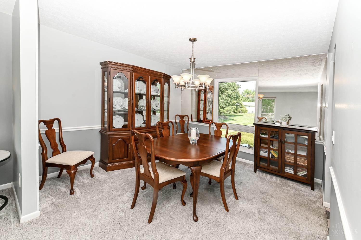 8004 Honeysuckle Lane