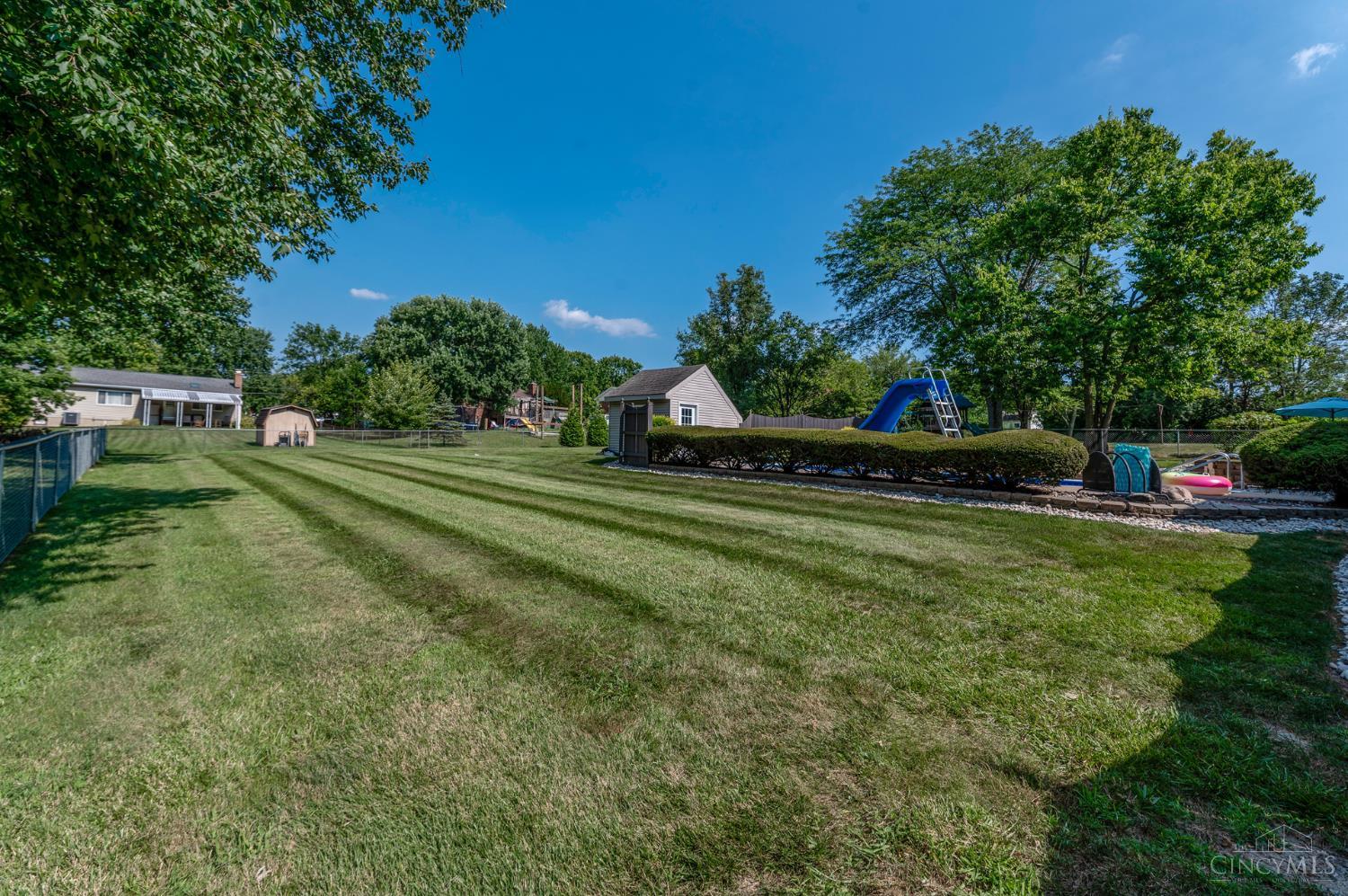 8004 Honeysuckle Lane