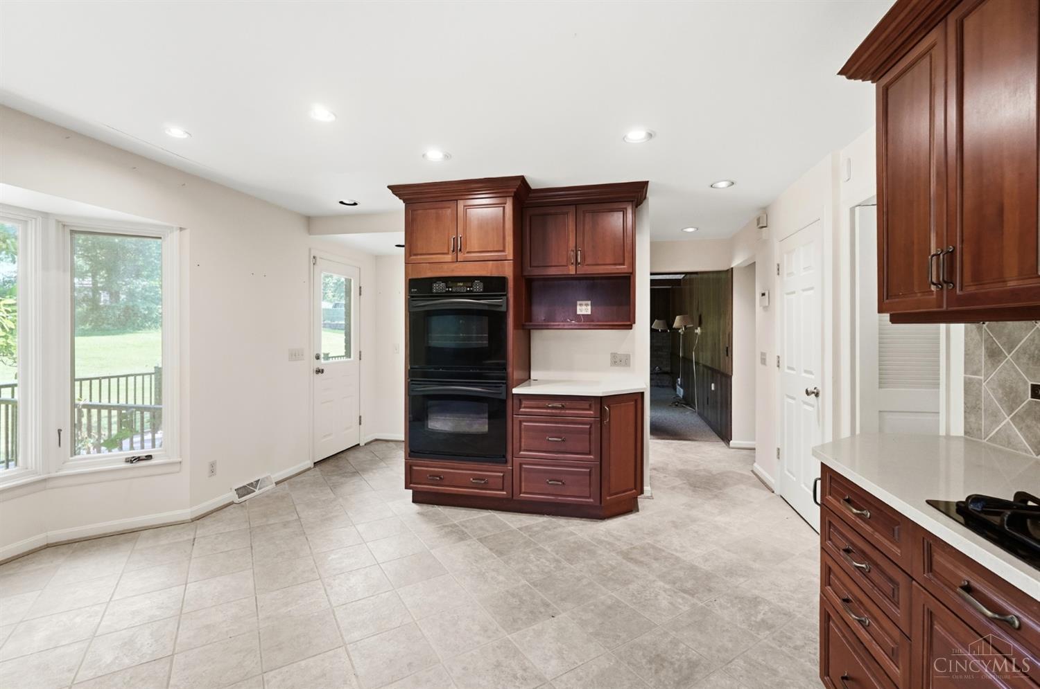 5362 Palisades Drive