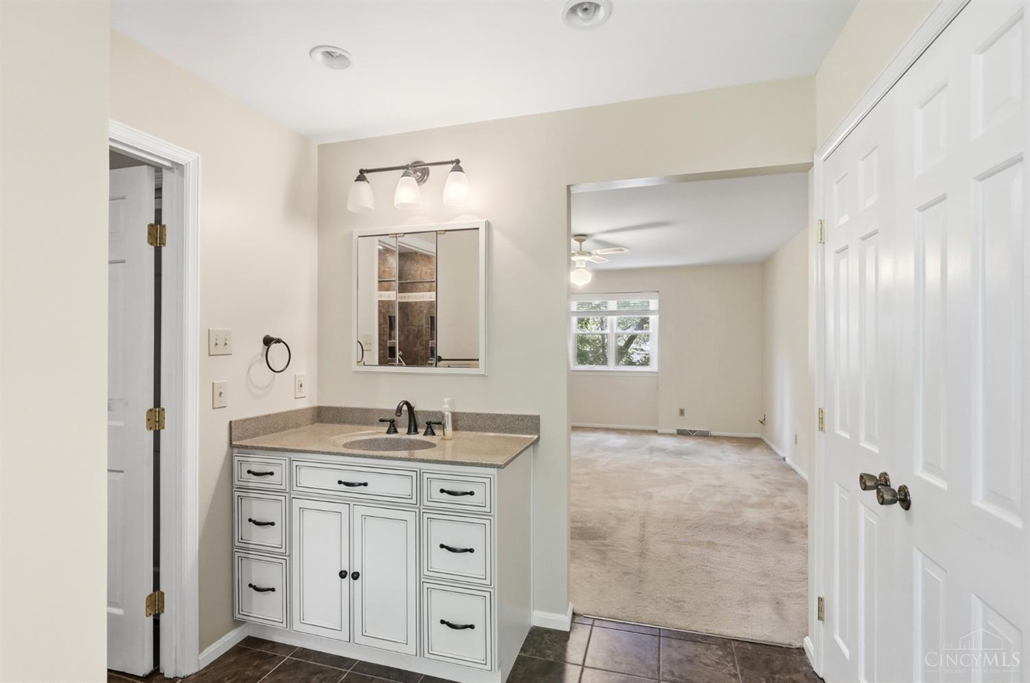 5362 Palisades Drive