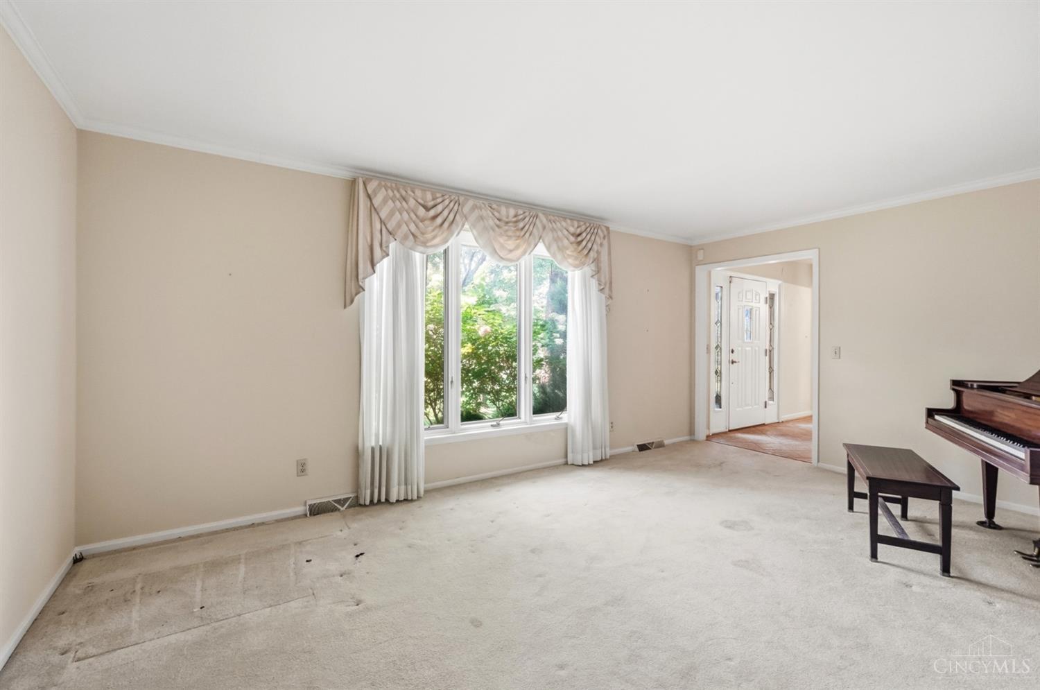 5362 Palisades Drive