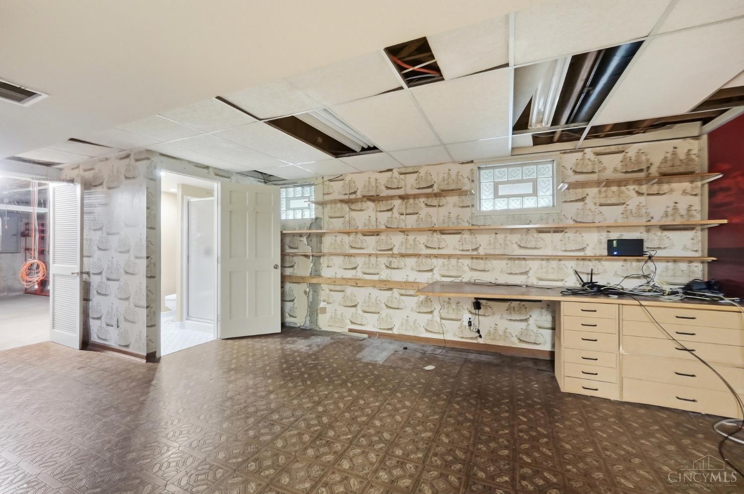 5362 Palisades Drive