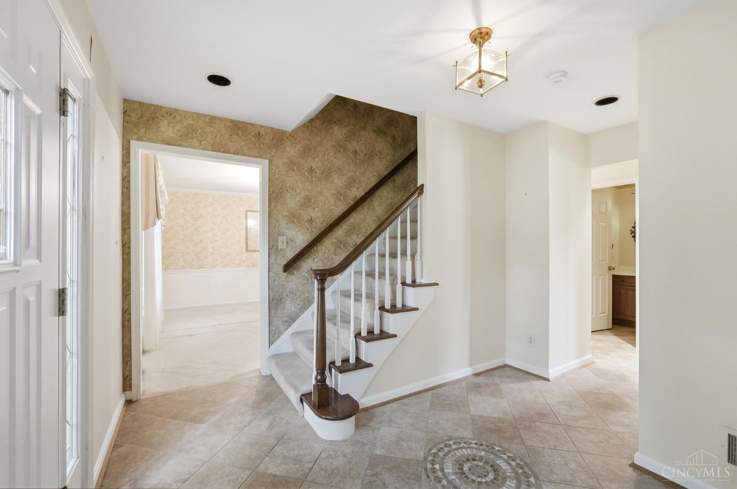 5362 Palisades Drive