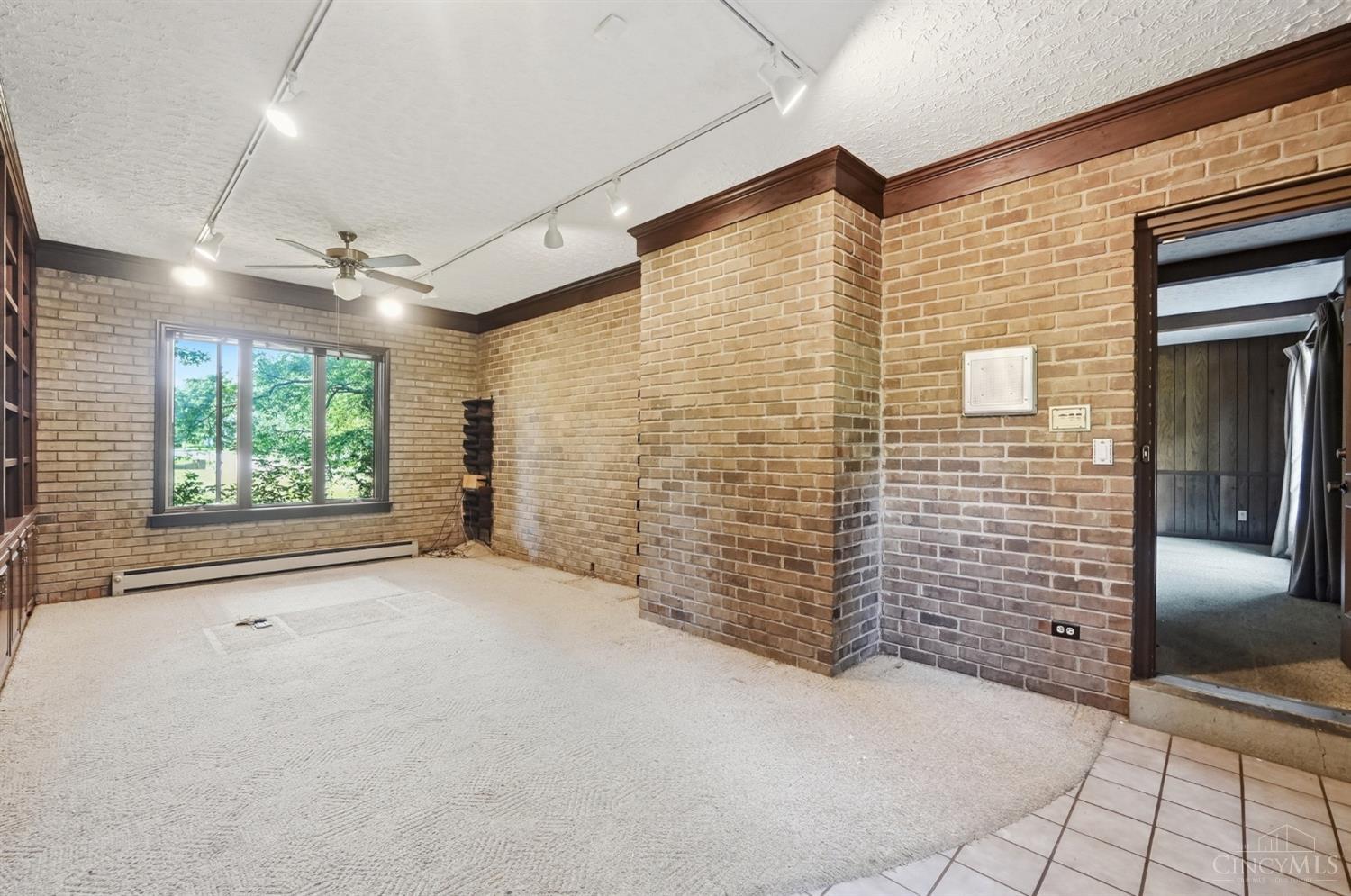 5362 Palisades Drive