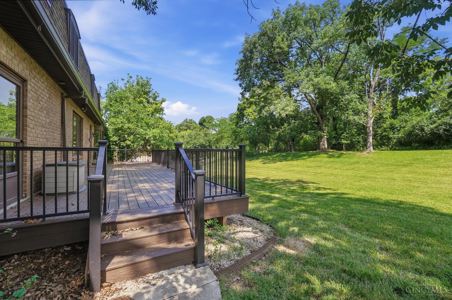 5362 Palisades Drive
