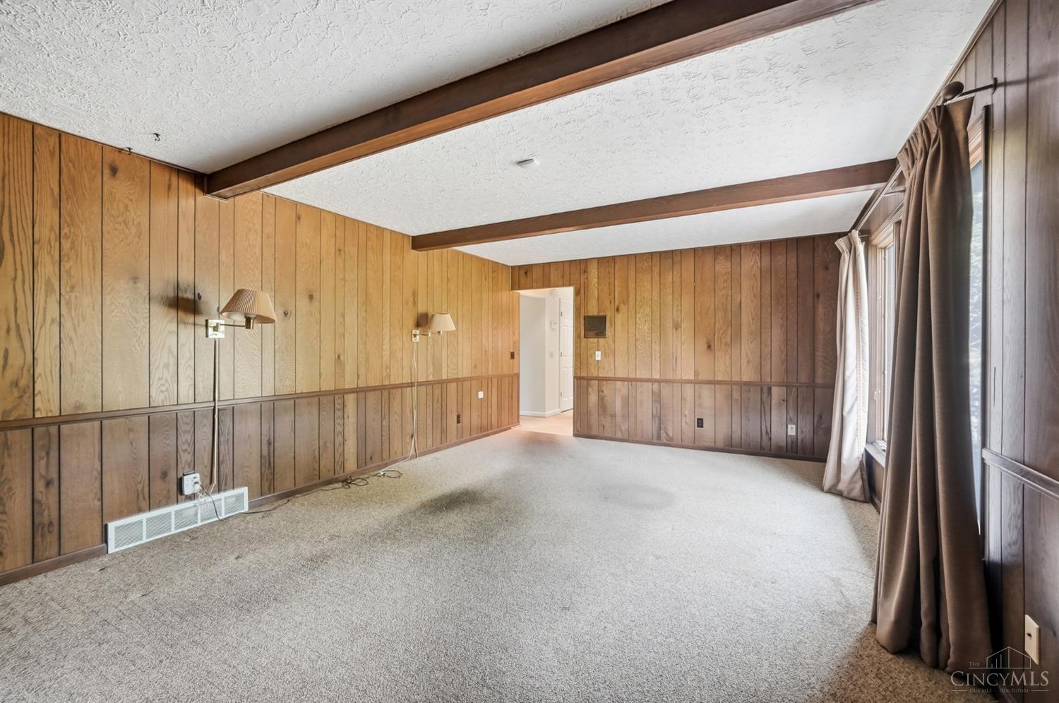 5362 Palisades Drive