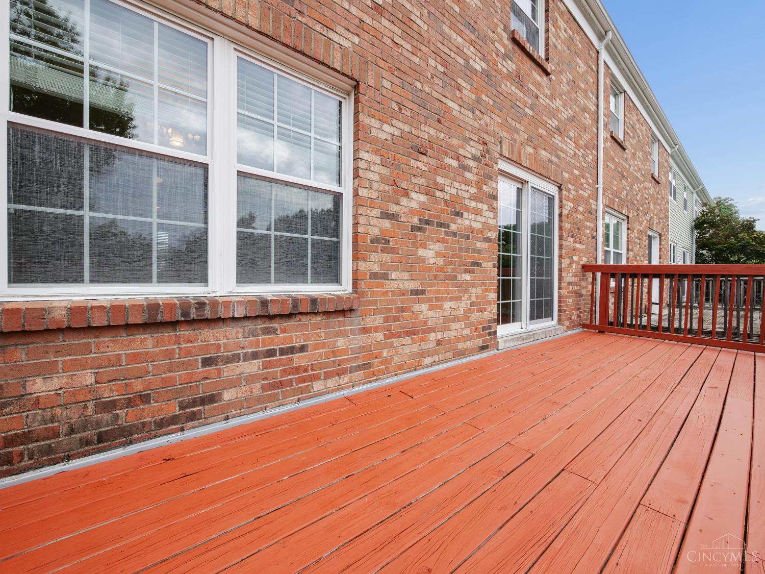 42 Applewood Drive