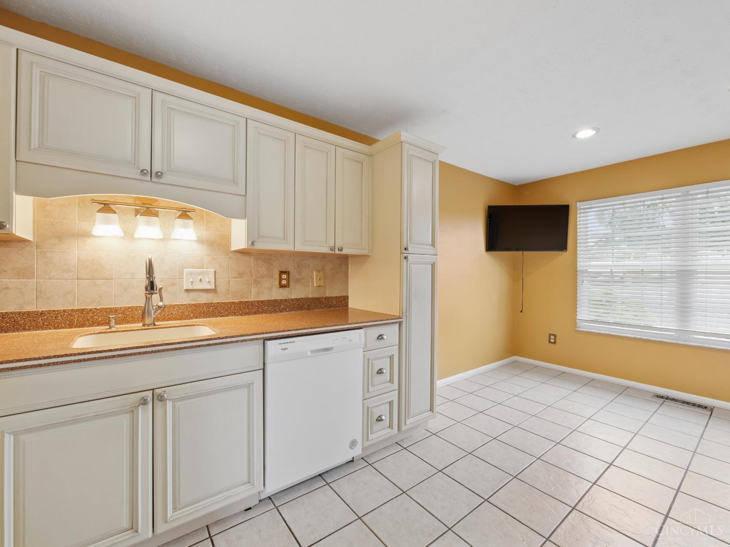 42 Applewood Drive
