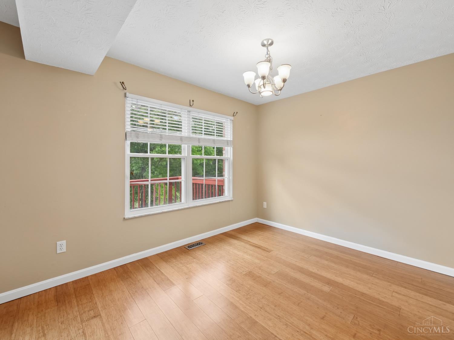 42 Applewood Drive