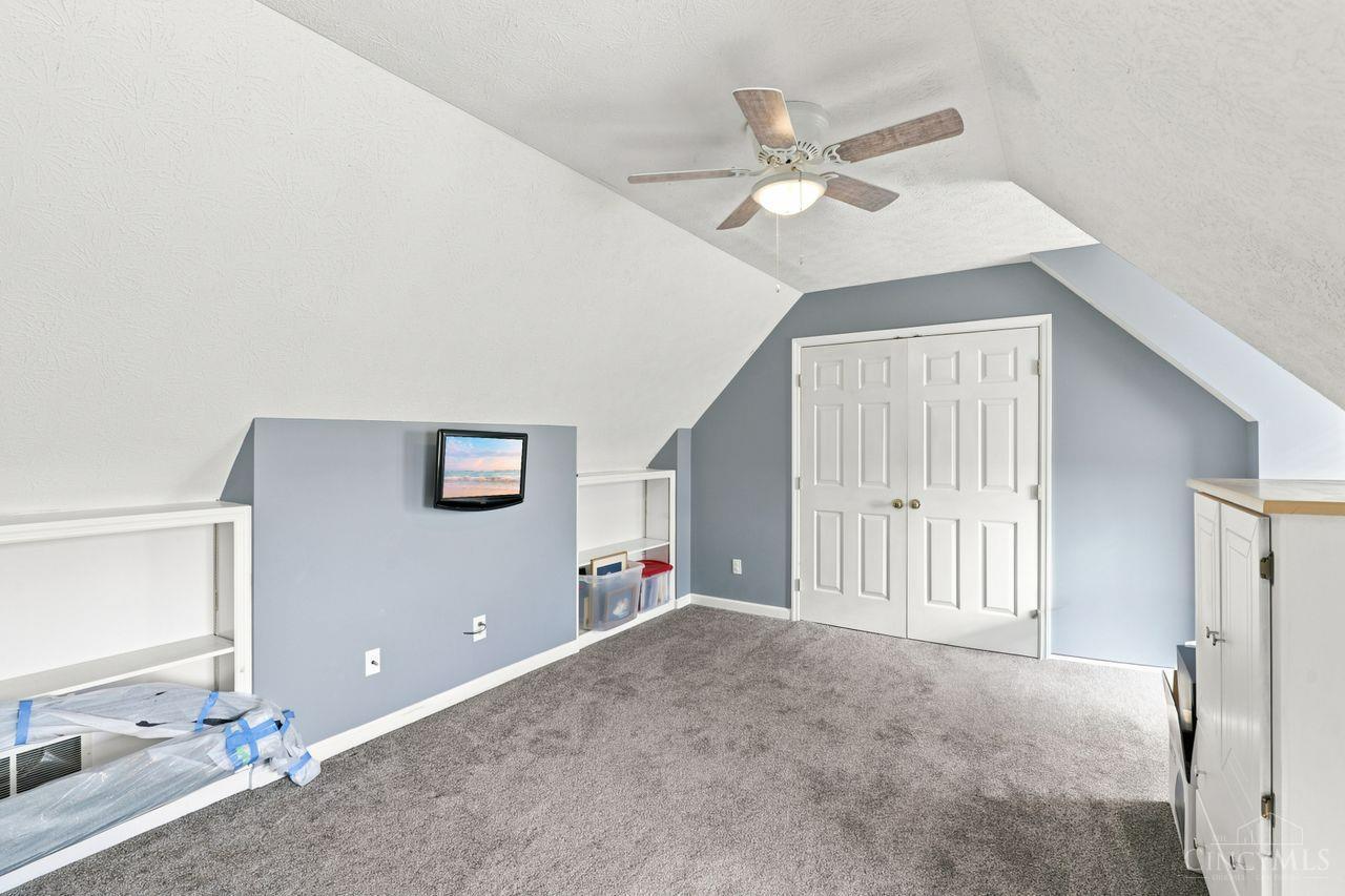 2521 Twin Oaks Drive