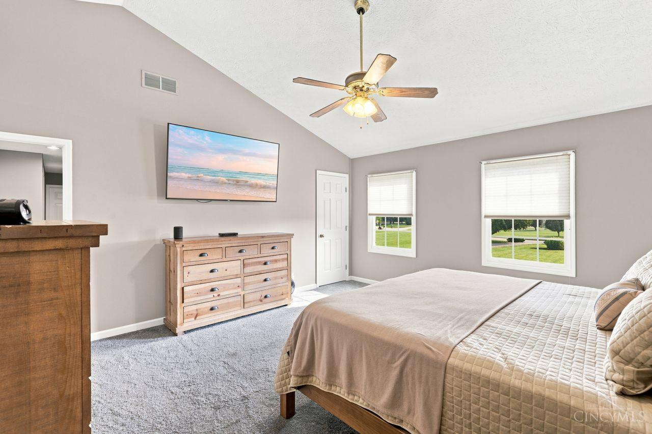 2521 Twin Oaks Drive