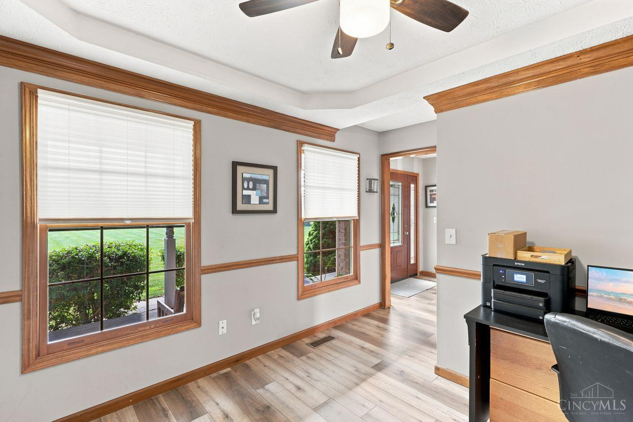 2521 Twin Oaks Drive