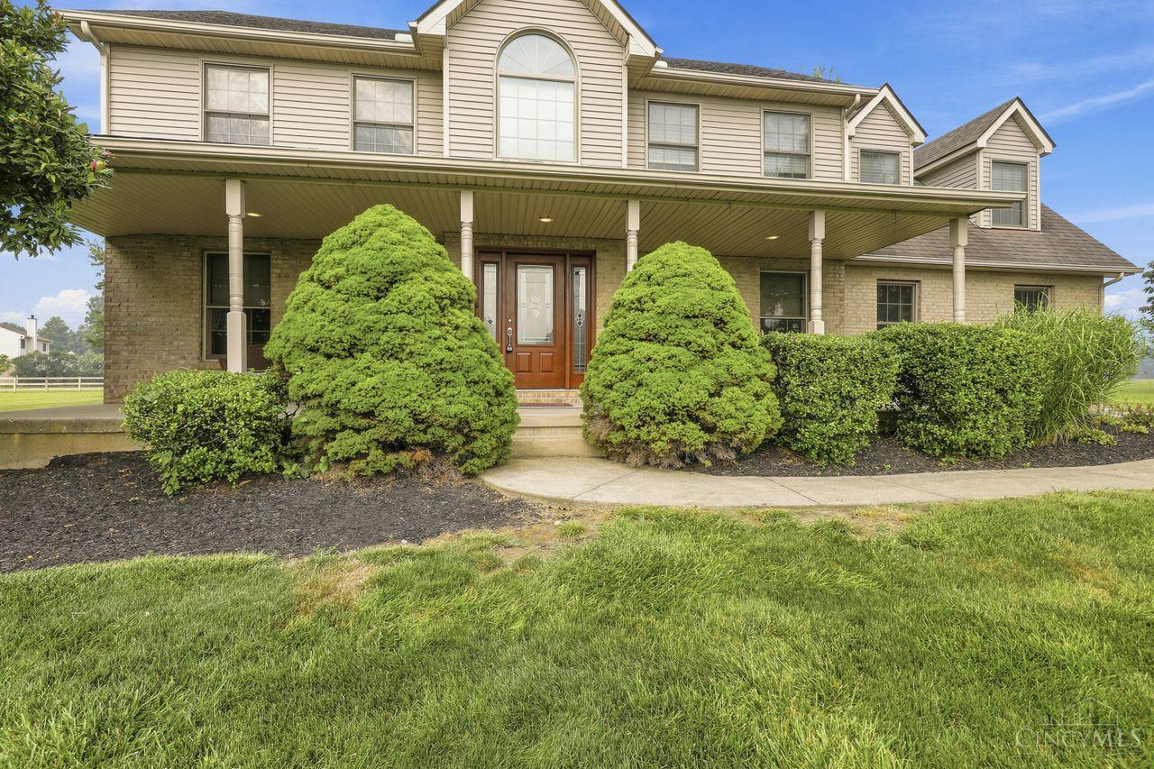 2521 Twin Oaks Drive