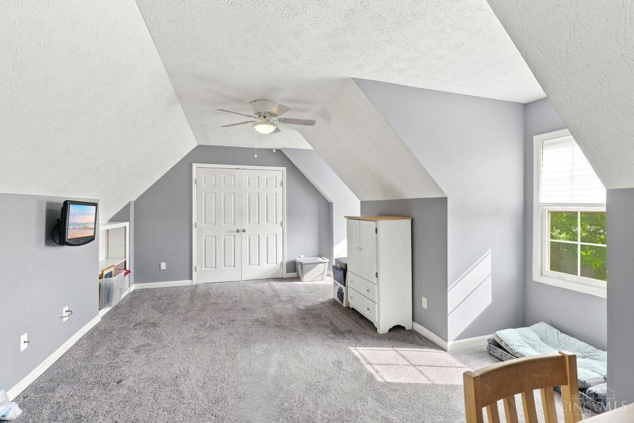 2521 Twin Oaks Drive