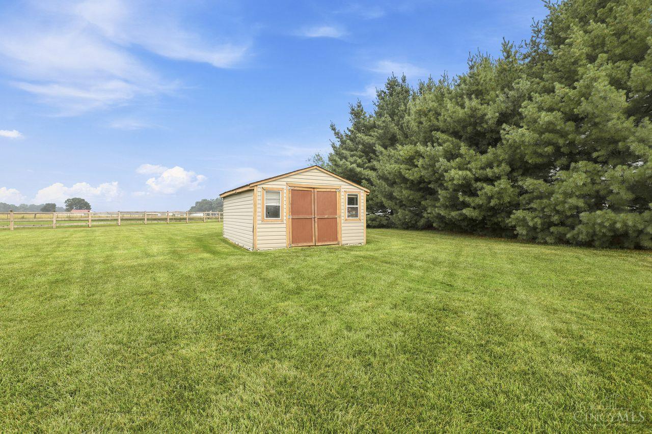 2521 Twin Oaks Drive