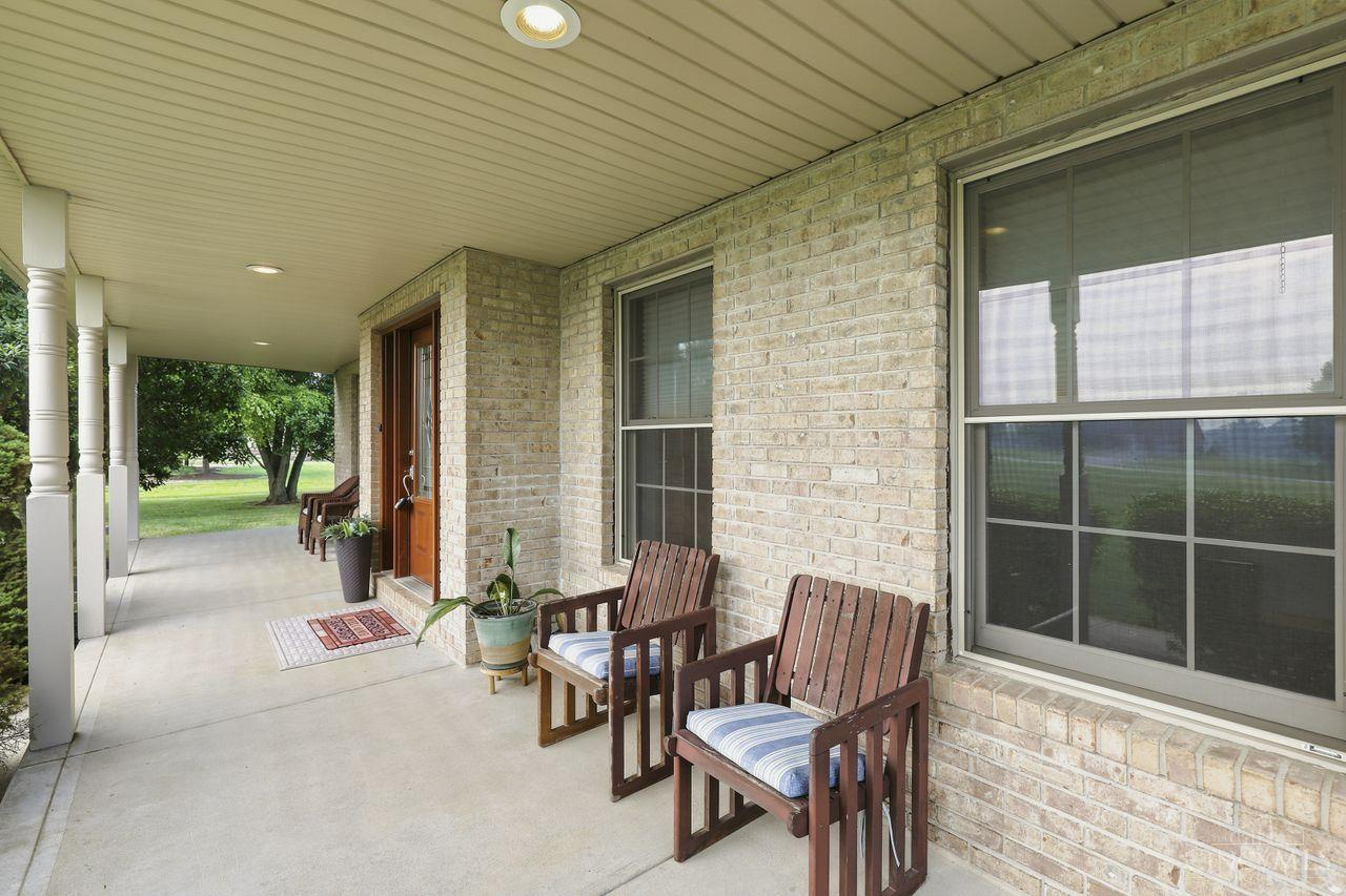 2521 Twin Oaks Drive