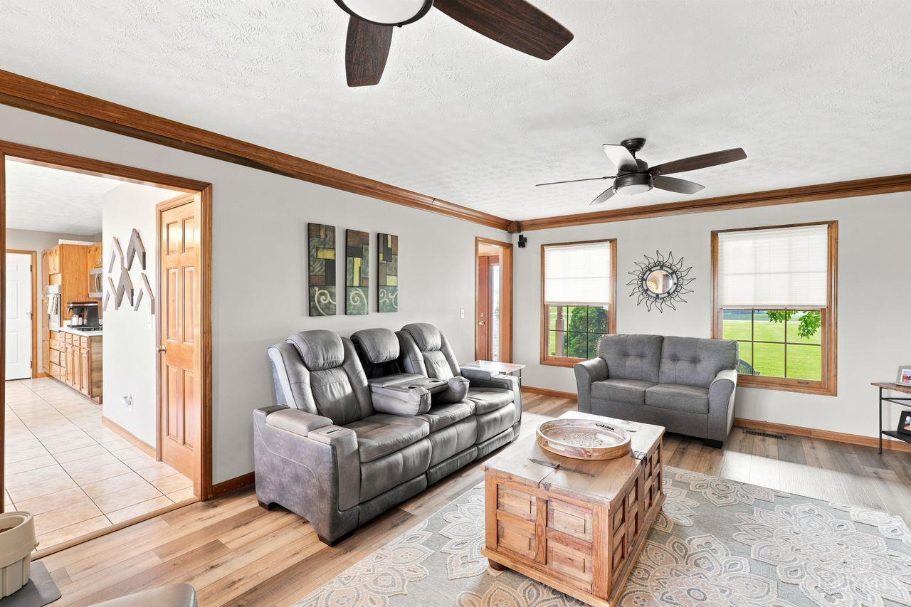 2521 Twin Oaks Drive