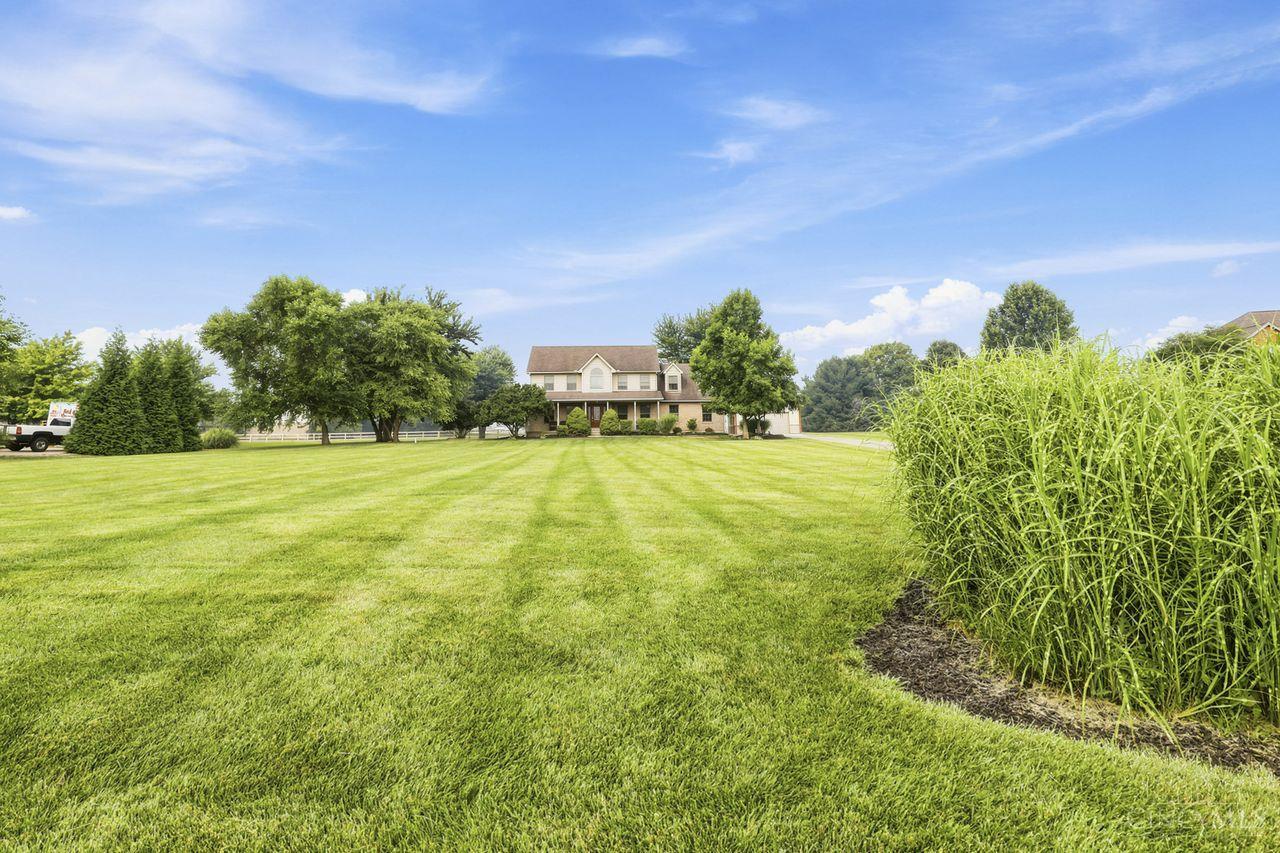 2521 Twin Oaks Drive