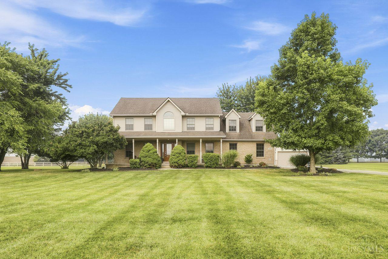 2521 Twin Oaks Drive