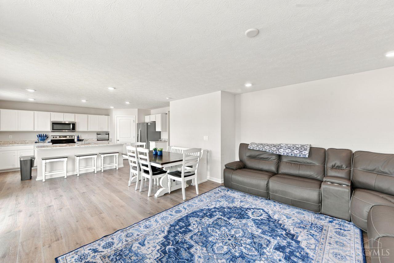 2424 Amelia Court