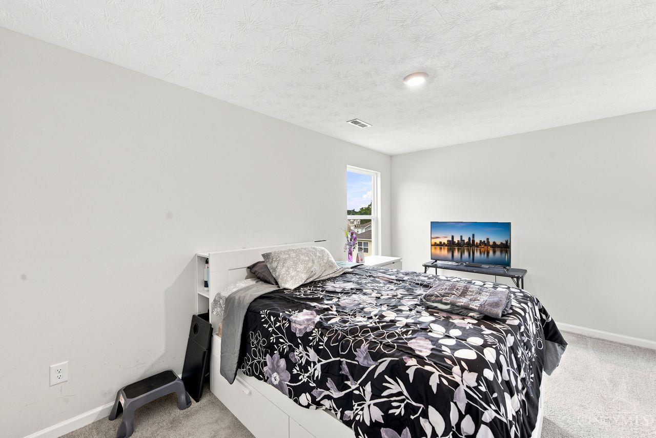 2424 Amelia Court