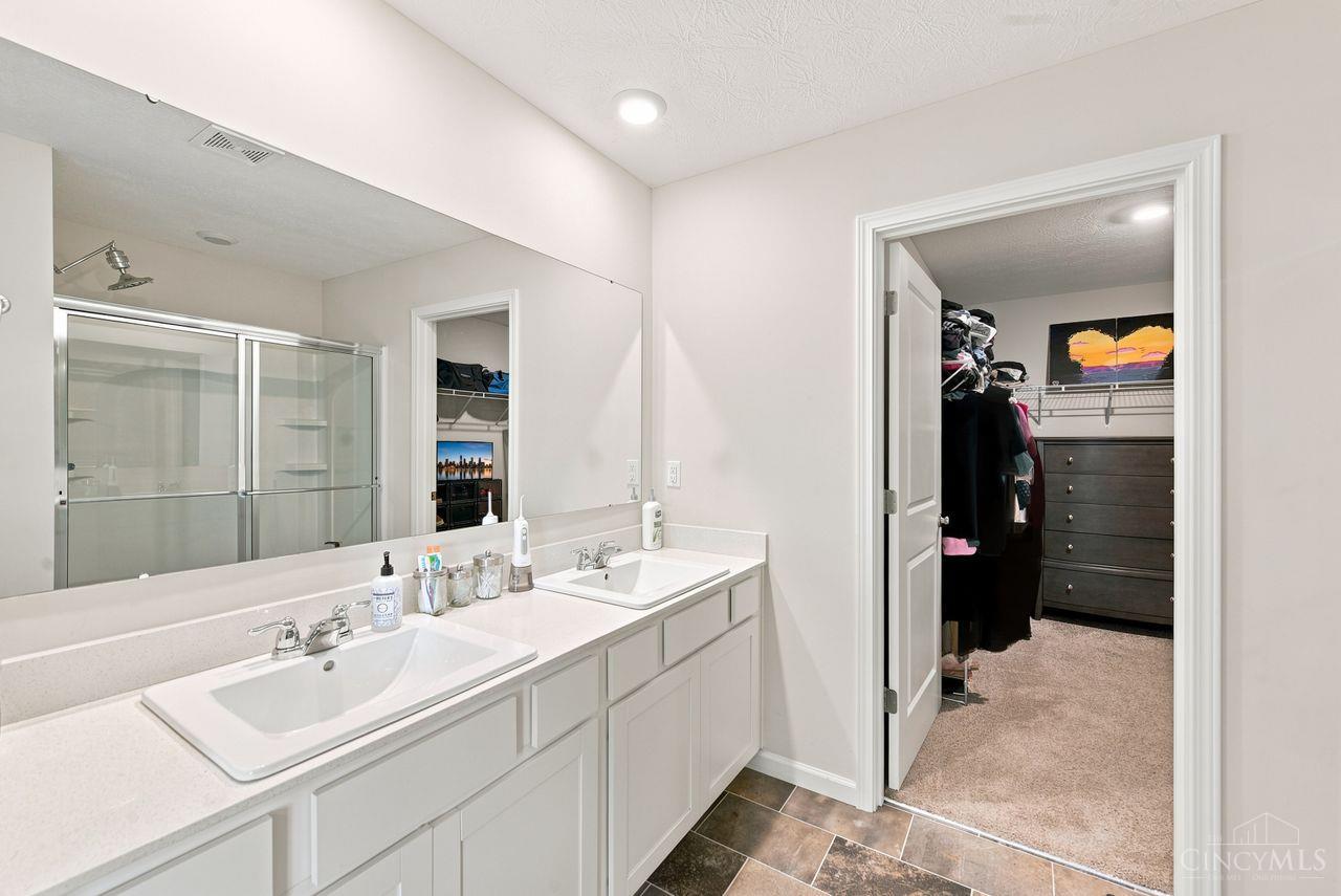 2424 Amelia Court