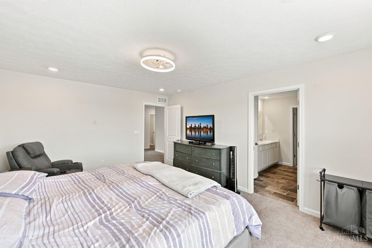 2424 Amelia Court