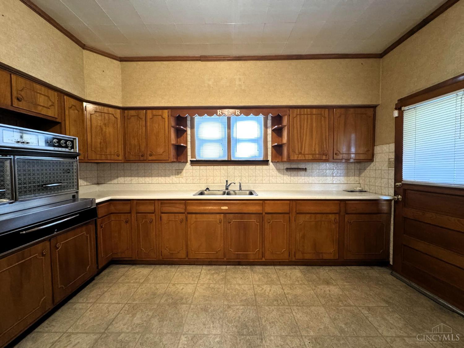 112 E 72nd Street