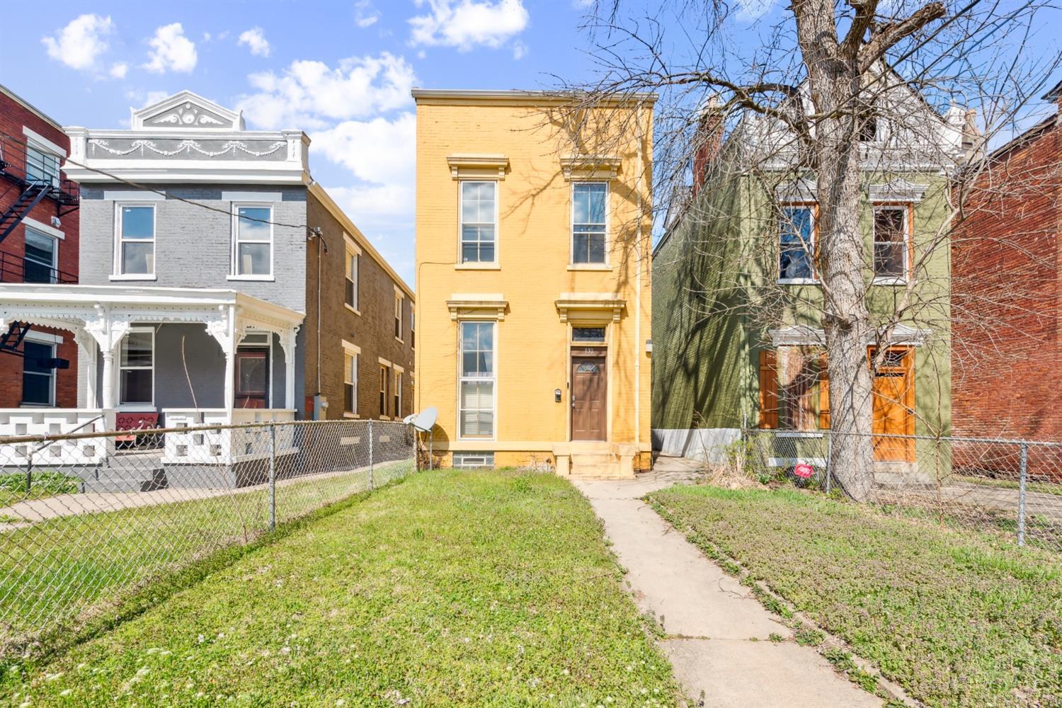 830 York Street