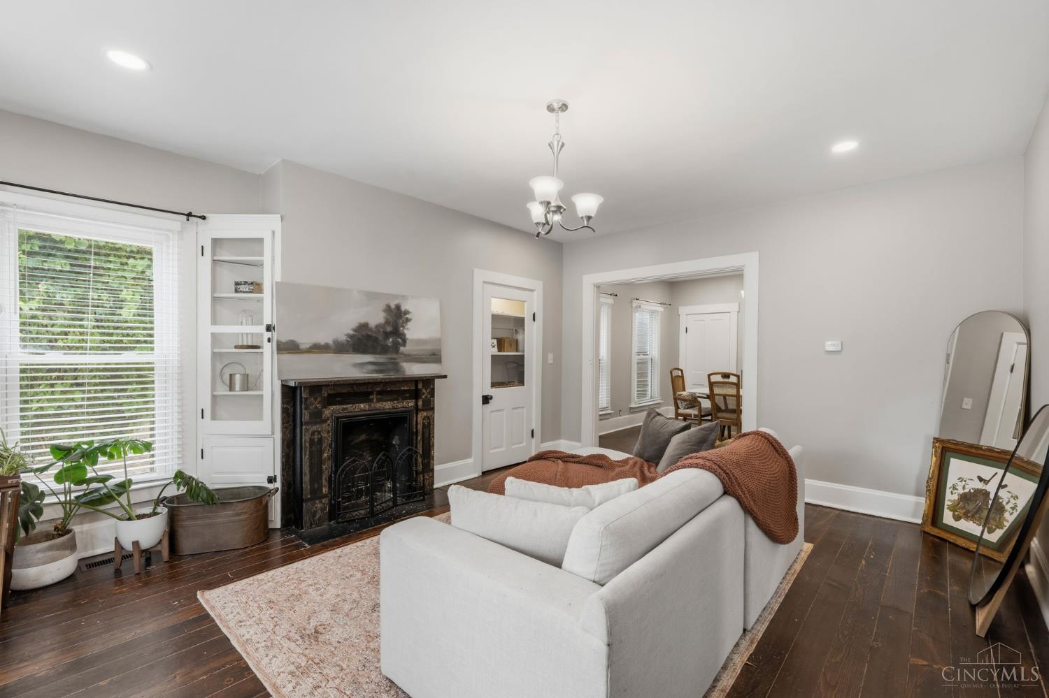 311 E Silver Street