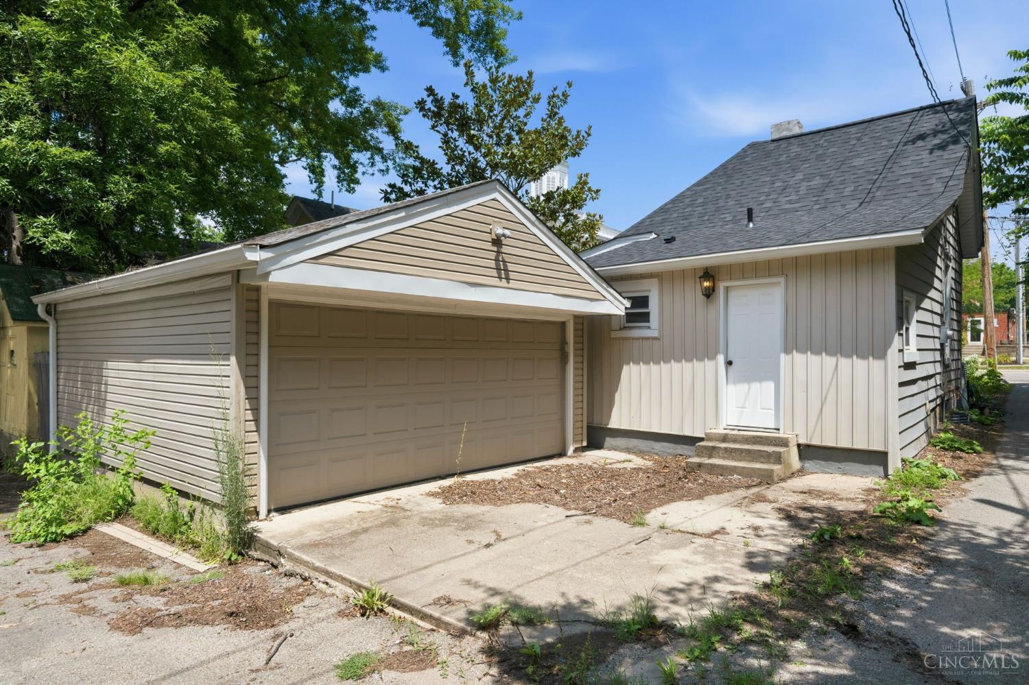 311 E Silver Street