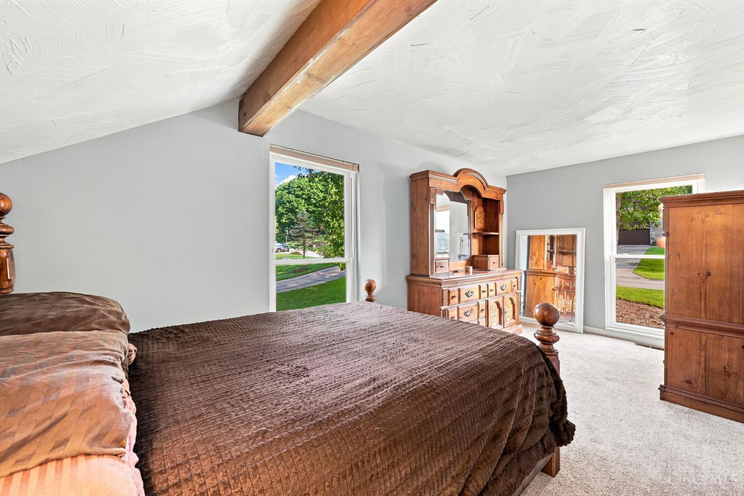 3995 Ridgedale Drive