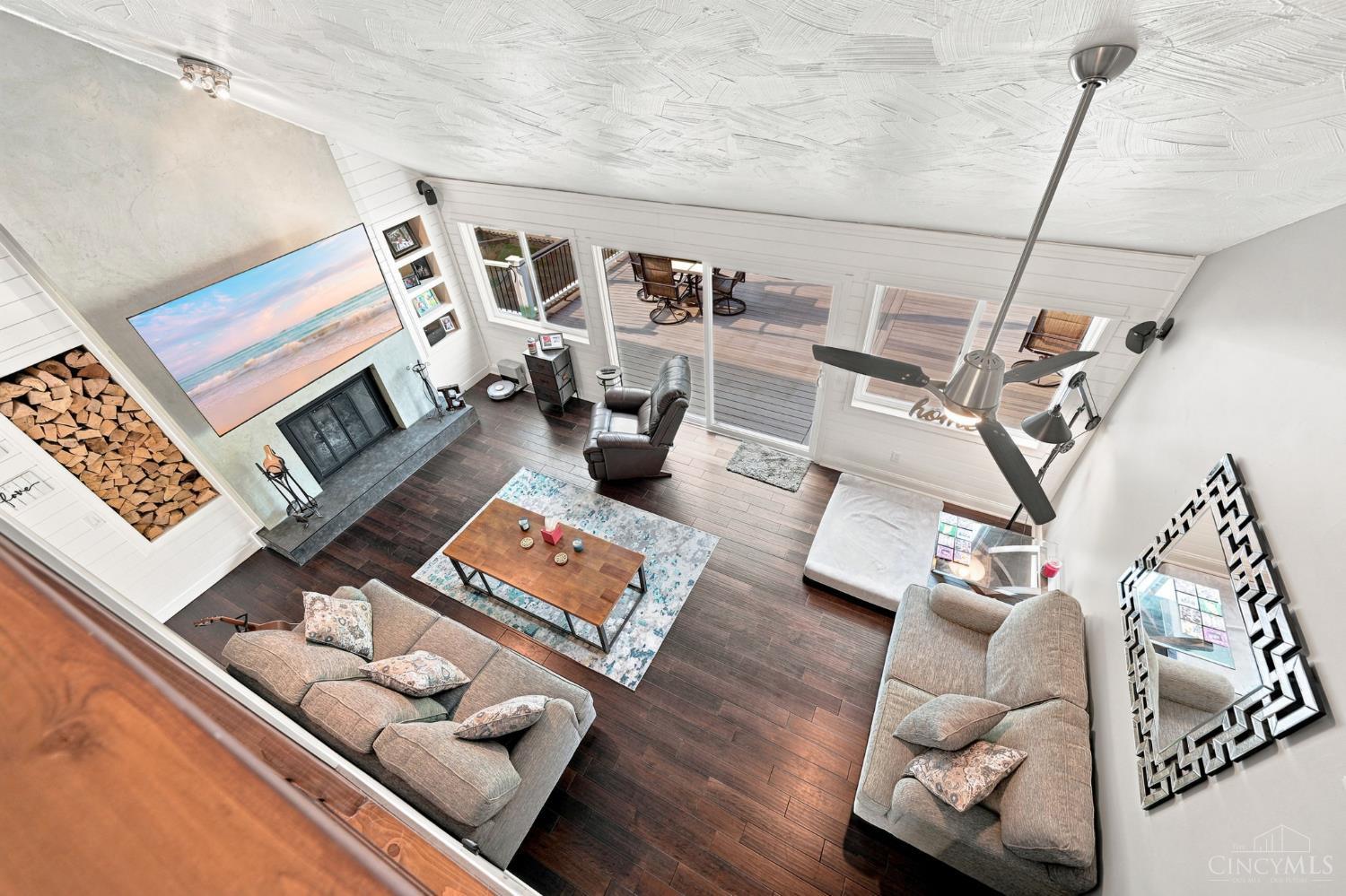 3995 Ridgedale Drive