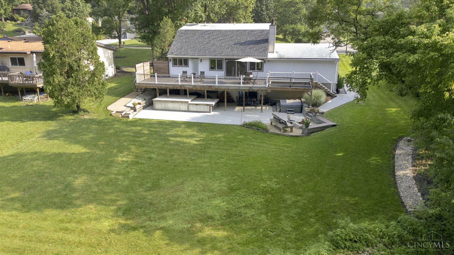3995 Ridgedale Drive