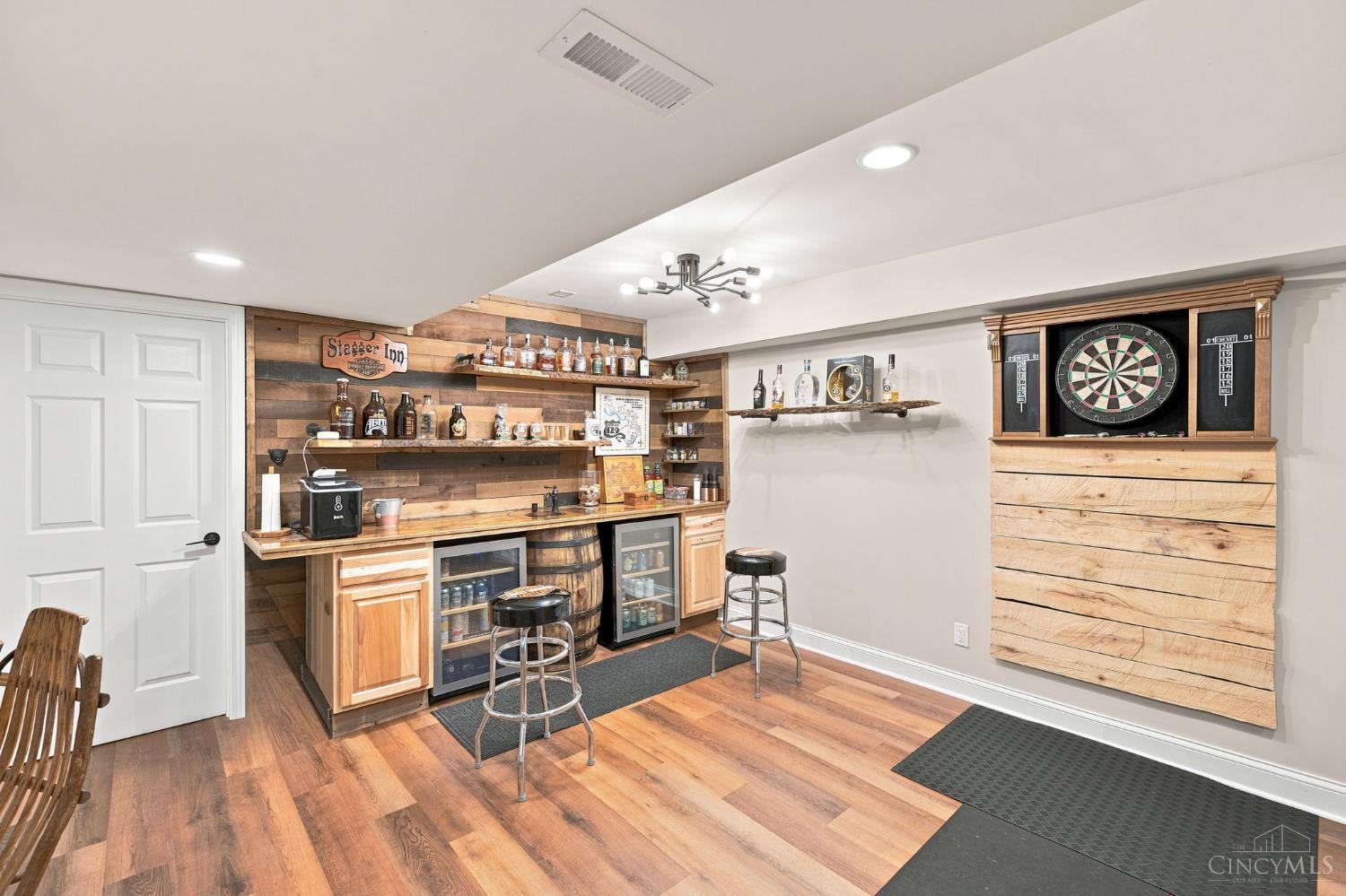 3995 Ridgedale Drive