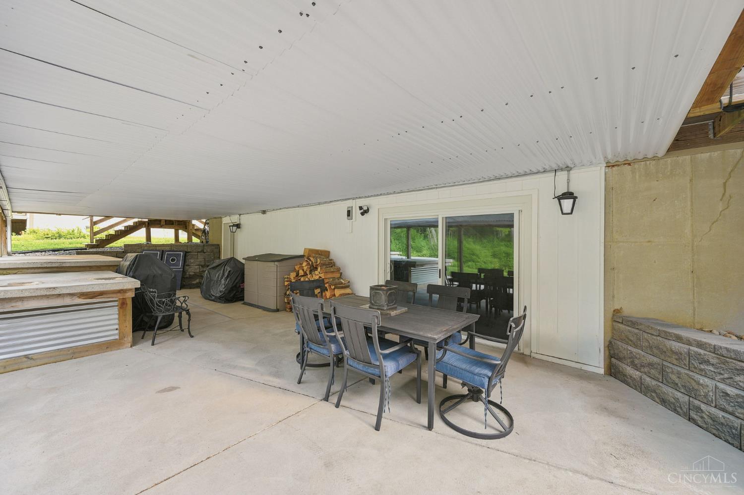 3995 Ridgedale Drive
