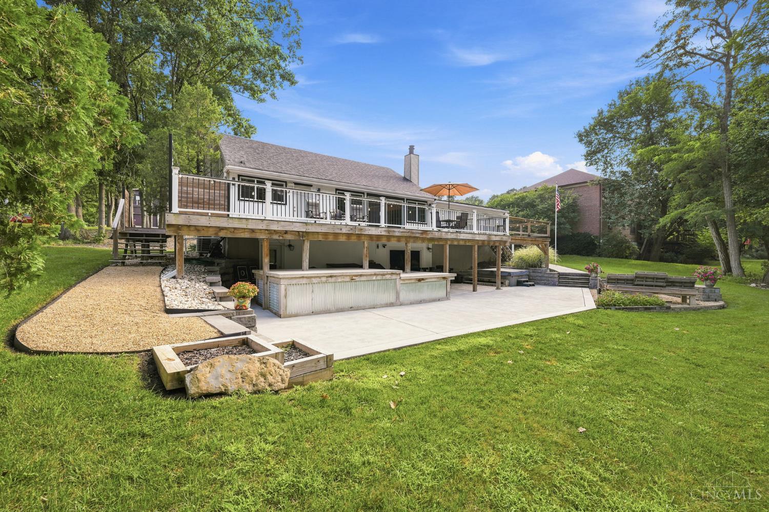 3995 Ridgedale Drive