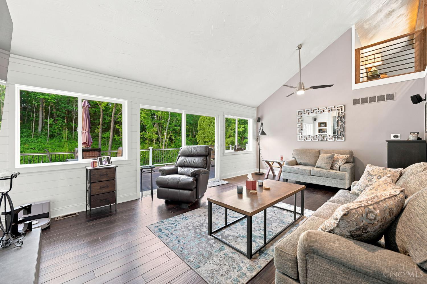 3995 Ridgedale Drive
