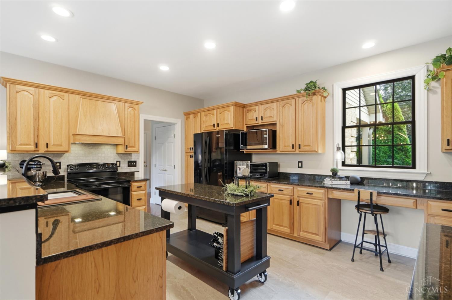 6282 Hamilton Road