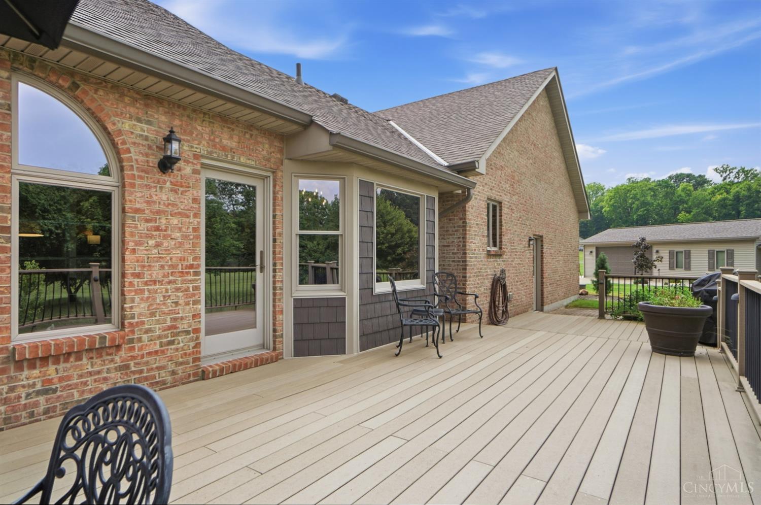 6282 Hamilton Road
