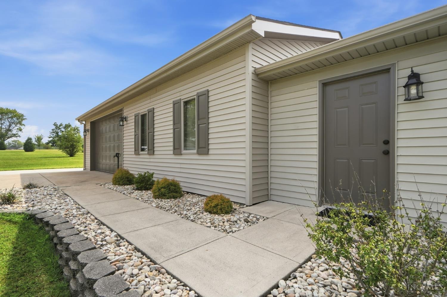 6282 Hamilton Road