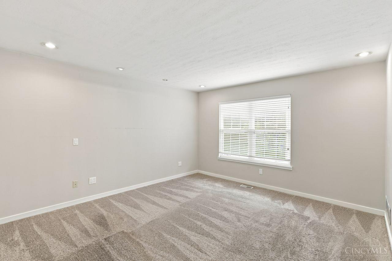 5055 Bristol Court Unit: 216
