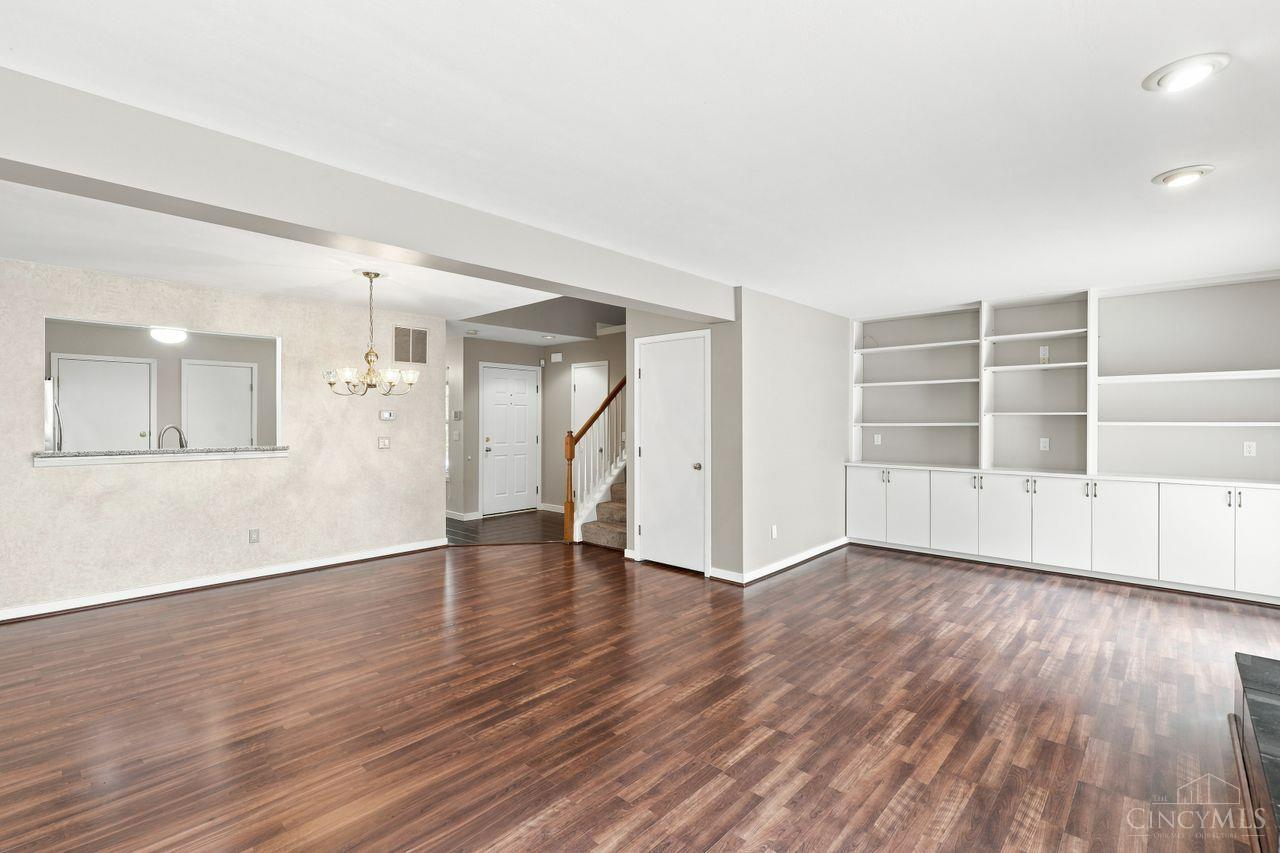 5055 Bristol Court Unit: 216