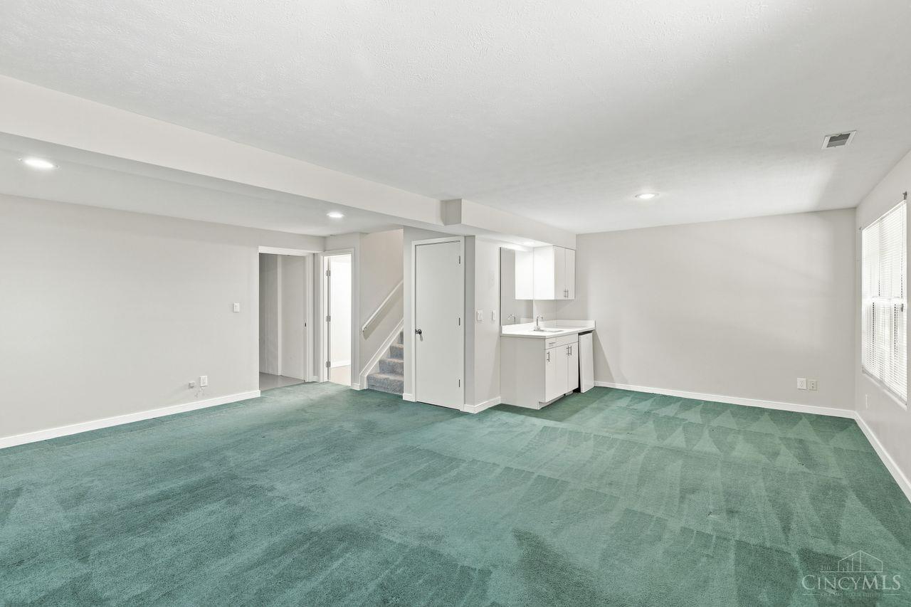 5055 Bristol Court Unit: 216