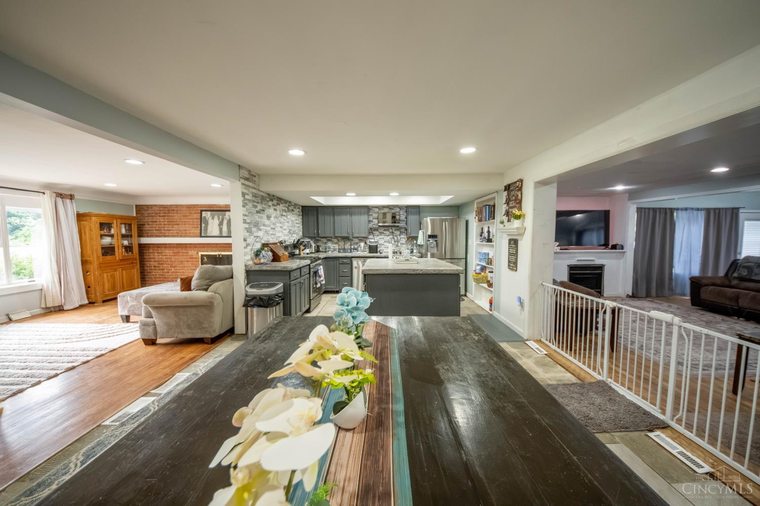 630 Sonny Lane