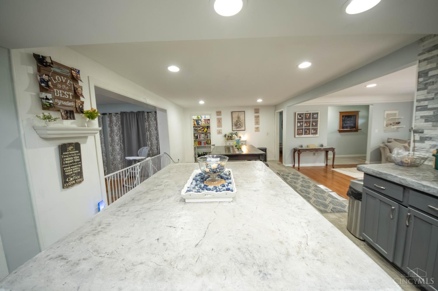 630 Sonny Lane