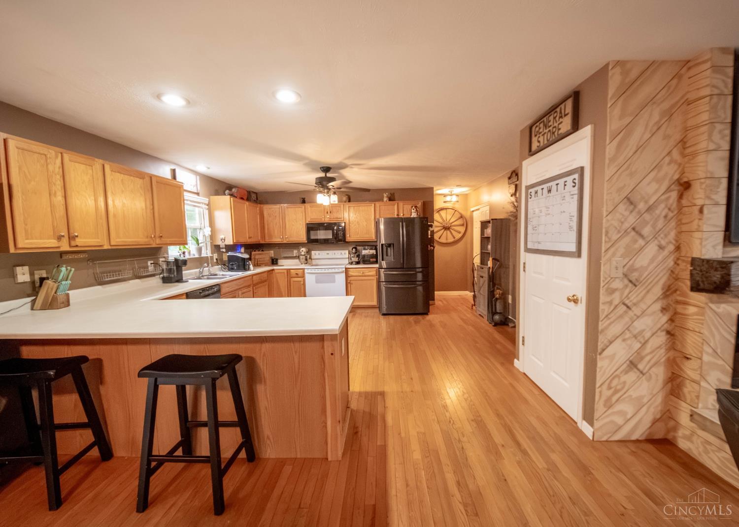 630 Sonny Lane