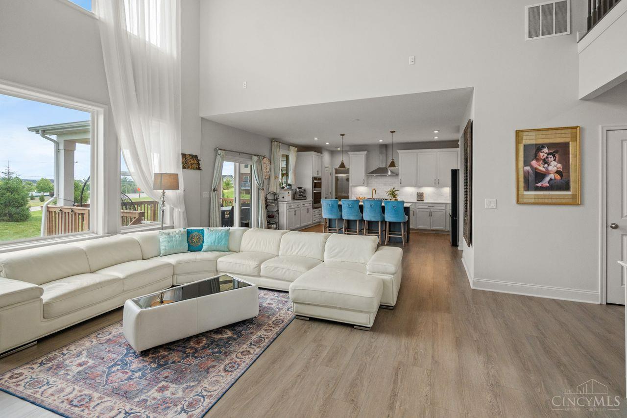 4059 Highland Green Drive