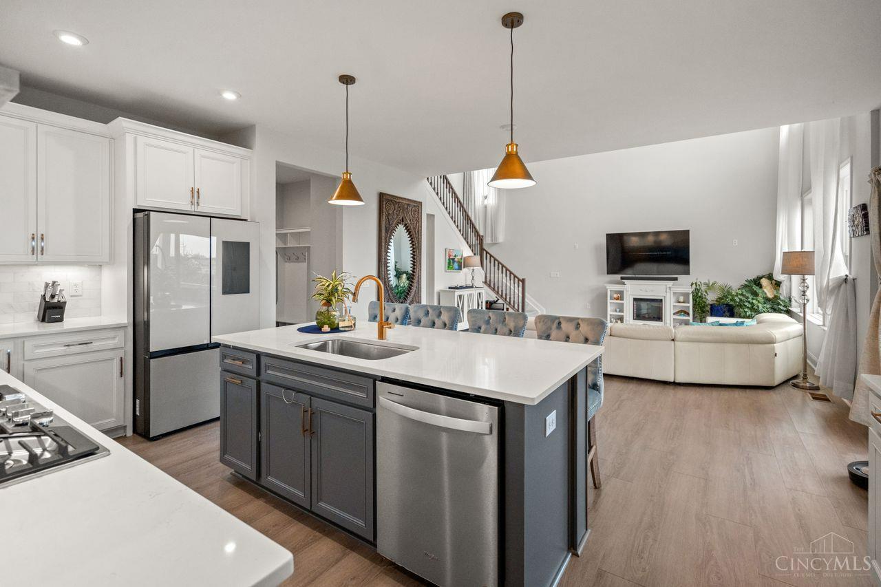 4059 Highland Green Drive
